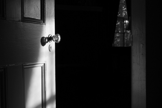 black and white, photo, light. door, door knob, 